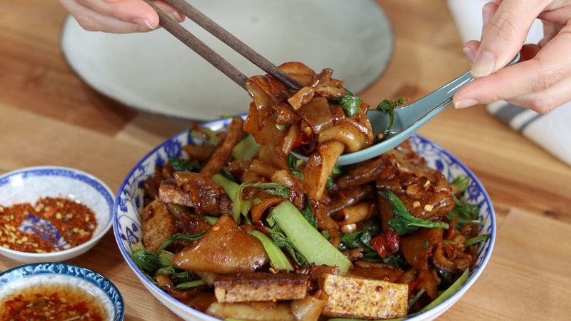 thailand drunken noodles Pad Kee Mao